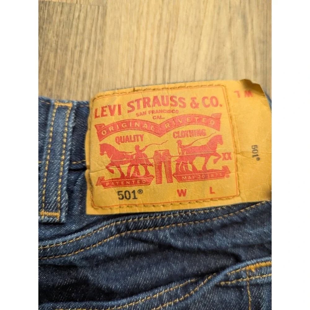 Levis 501 Cut Off Shorts Mens 40 Blue Dark Wash 100 Cotton Y2K Casual Summer - Picture 7 of 13